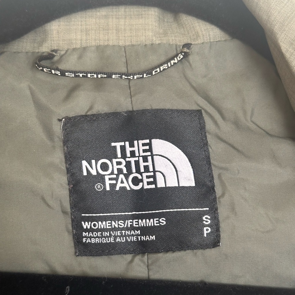 North Face Waterproof Rain Jacket in Olive - Picture 5 of 6